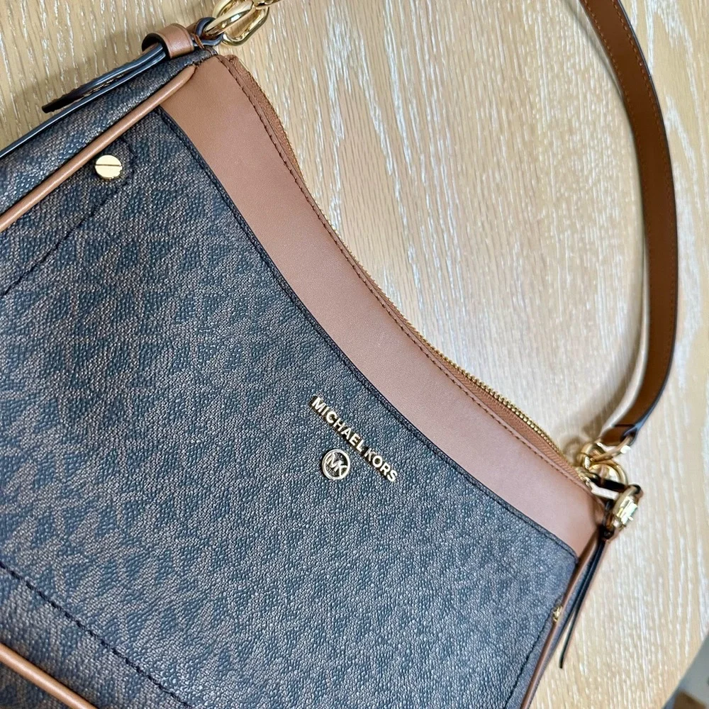 NWOT Michael Kors Logo Brown Pochette Shoulder Bag w/ Matching Passport Wallet - Picture 13 of 13